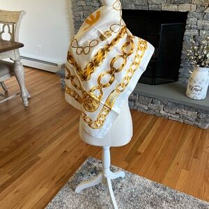 Elegant Gold and White Chain Pattern Fashion Inspired Scarf